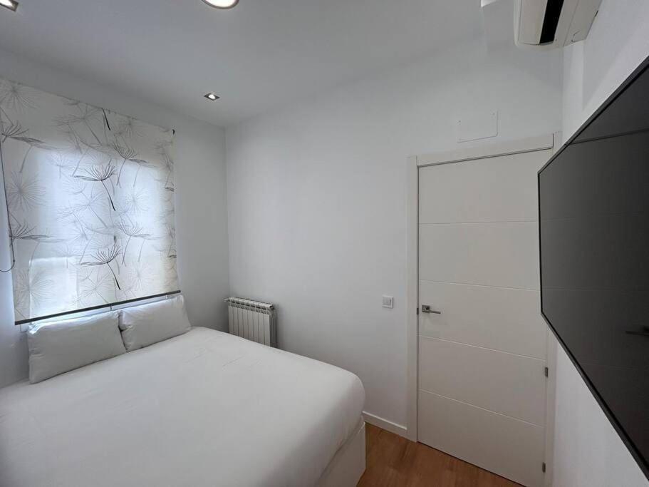 Flat In The Barrio De Las Delicias, Madrid Esterno foto