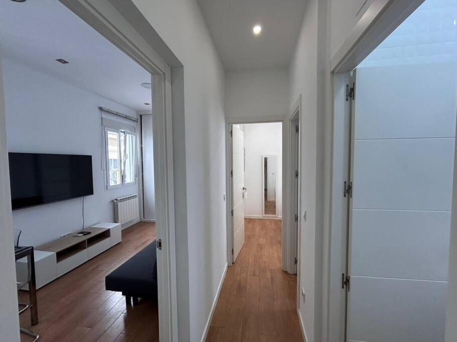 Flat In The Barrio De Las Delicias, Madrid Esterno foto