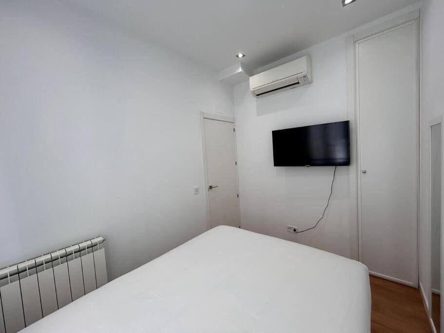 Flat In The Barrio De Las Delicias, Madrid Esterno foto