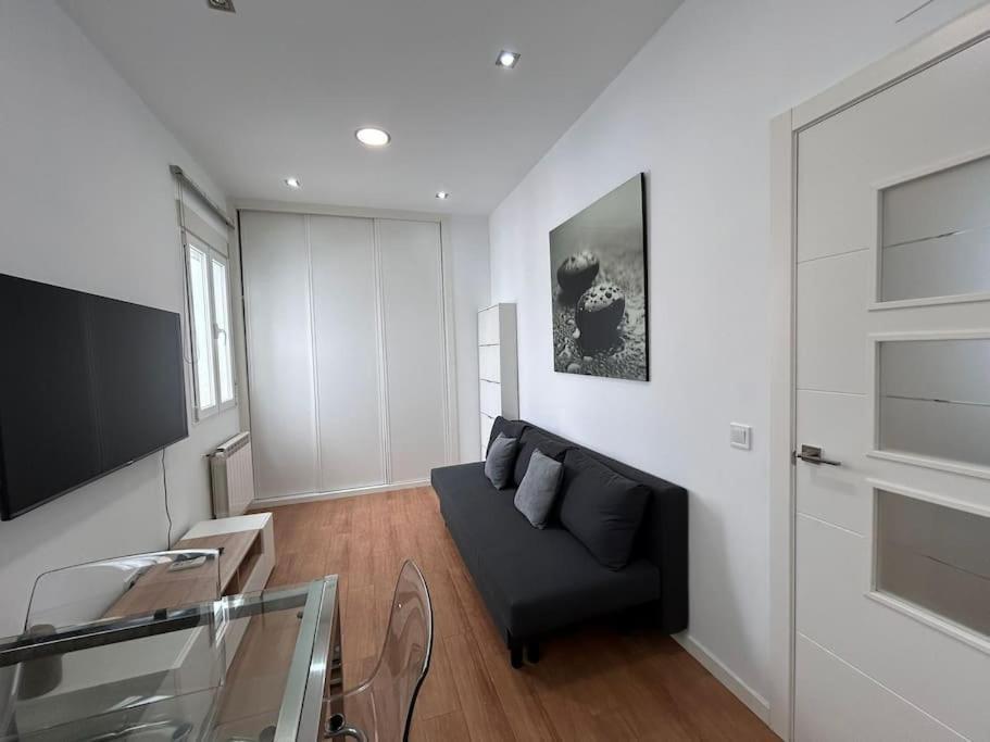Flat In The Barrio De Las Delicias, Madrid Esterno foto